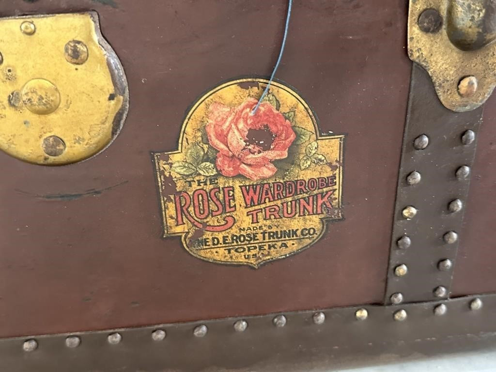 Vintage 1920’s Rose Company Luggage Trunk